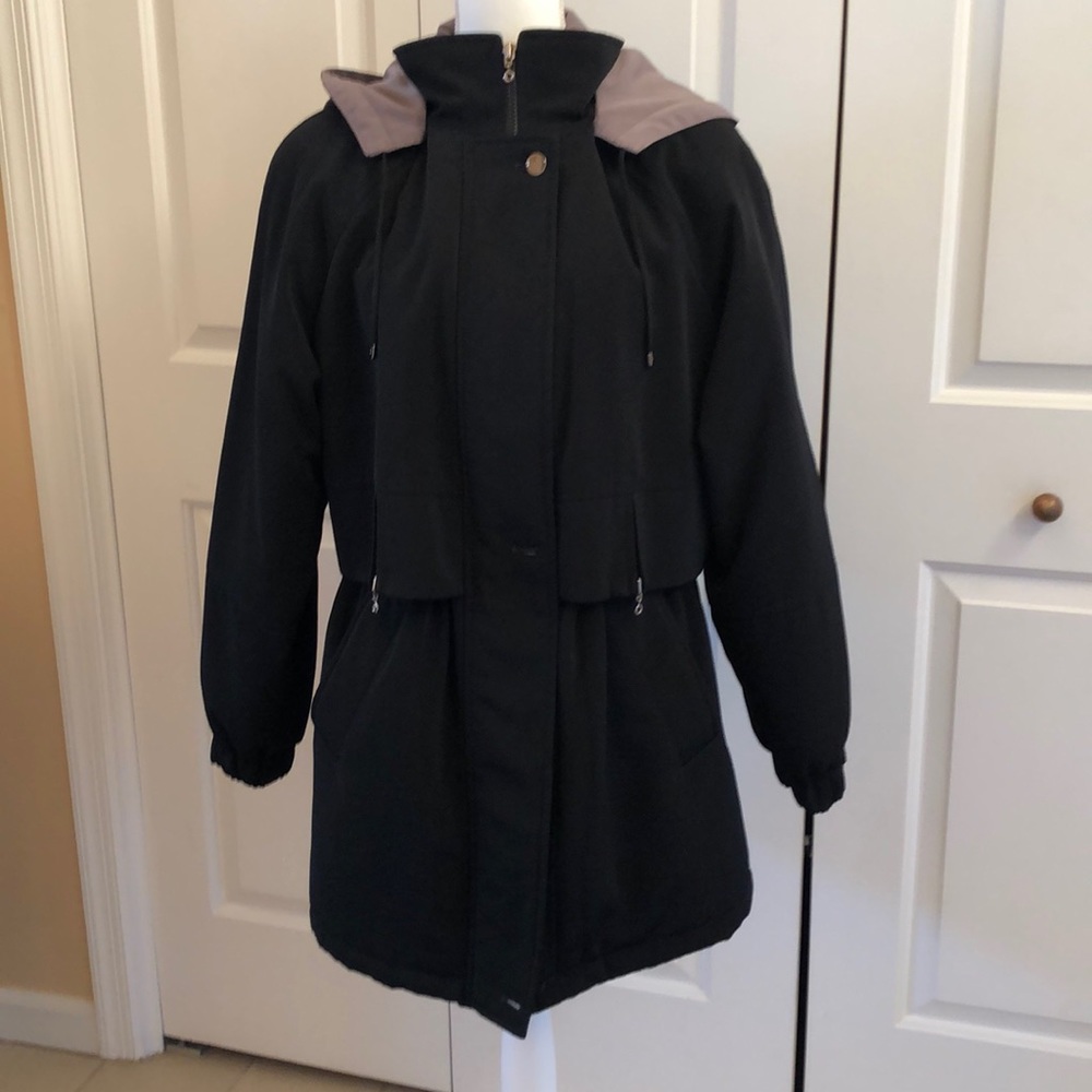 Winter coat very warm. - Picture 1 of 9